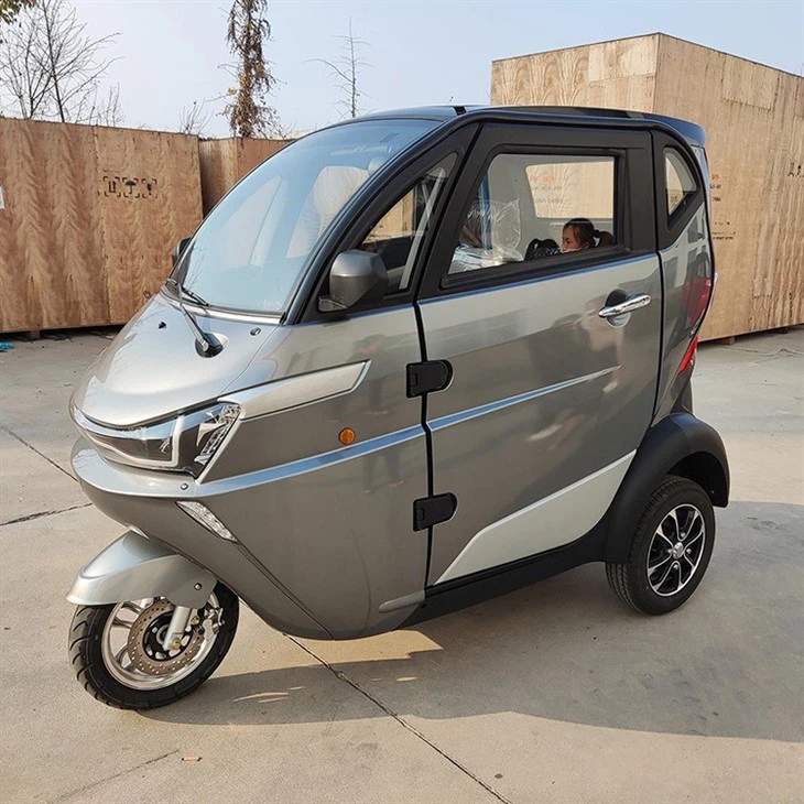 Hot Selling 3-Wheeler Tricycle Electric Motorcycle With Closed Cabin